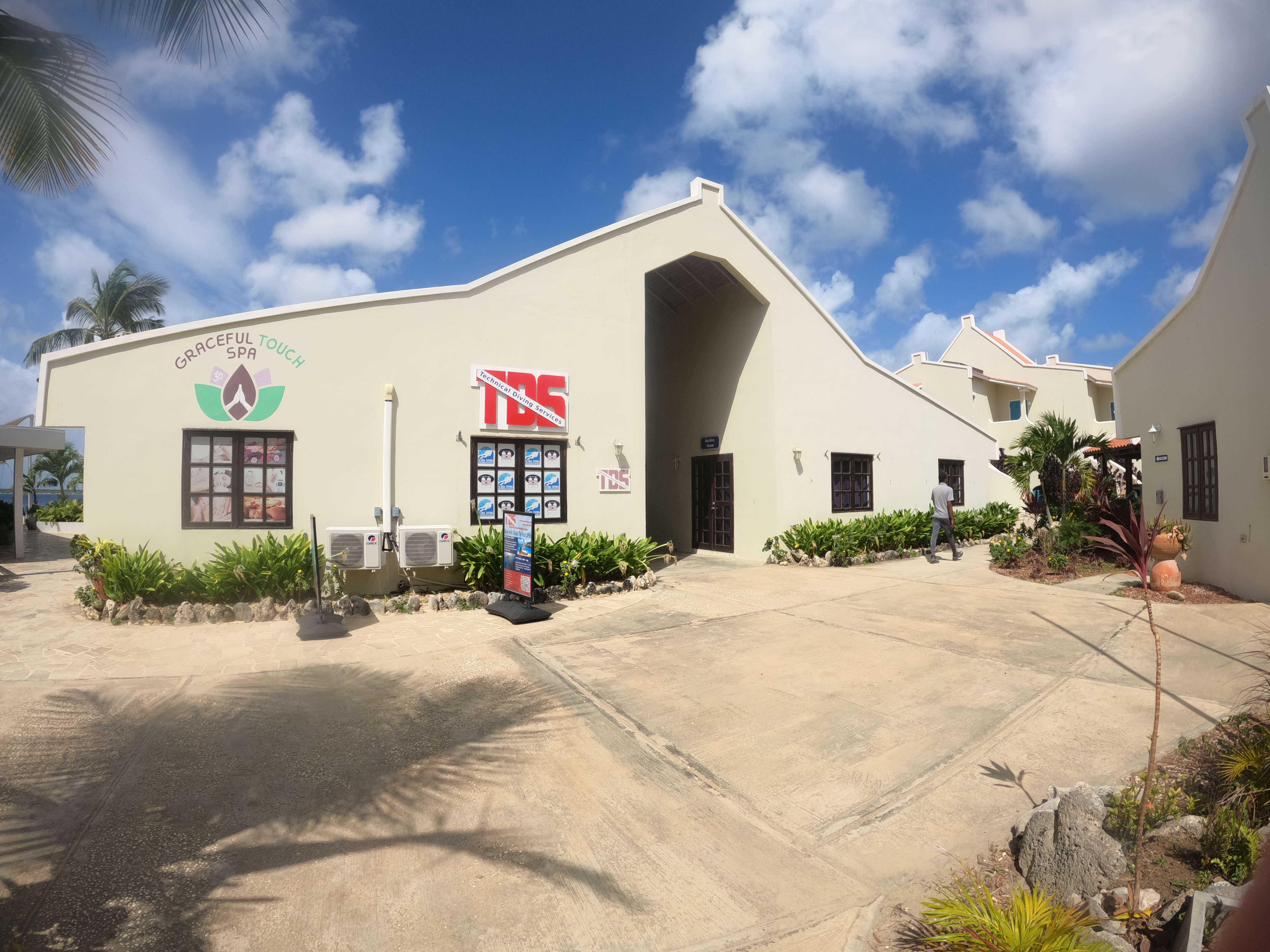 Technical Diving Services Scuba Diving Bonaire, Dutch Caribbean