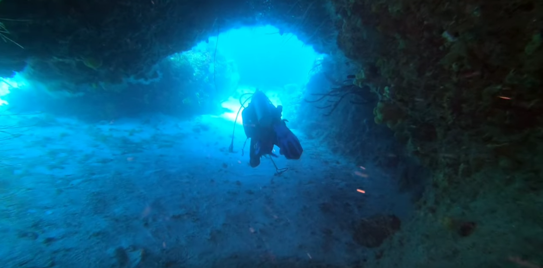 Arches, Negril Dive Site